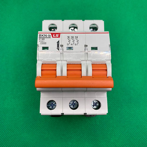 CB tép (MCB) BKN-b-3P-50A